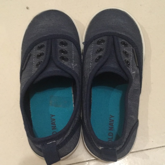 NWOT old navy shoes - Picture 3 of 6